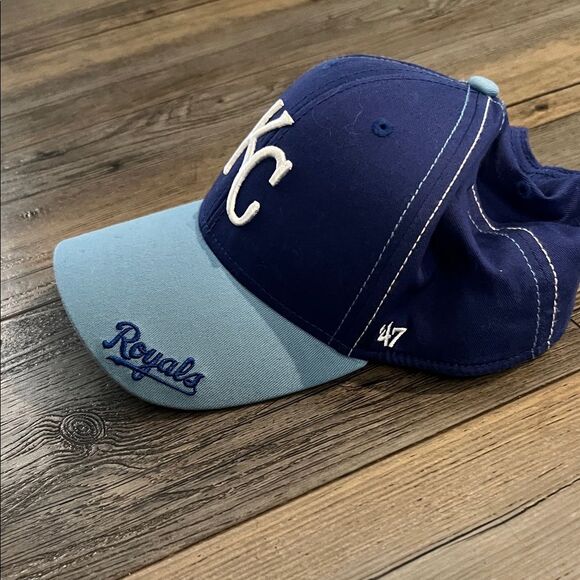 47 Brand Kids KC Royals Hat in Navy and Sky Blue - Picture 3 of 5
